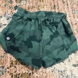 camo lulu shorts!